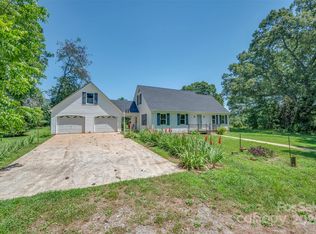 49 Meadowbrook Rd, Rutherfordton, NC 28139