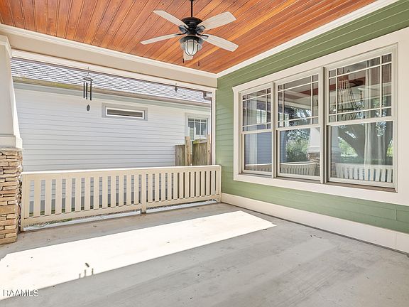 4th image of 309 Founders St
