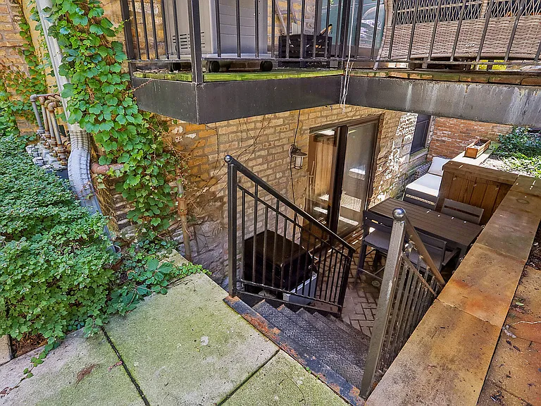 2212 N Sedgwick St #1 — Photo 23
