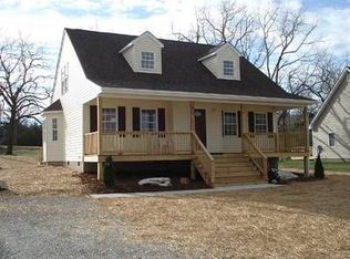 62 First St, Fishersville, VA 22939