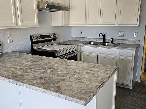 3rd image of 230 Moon River St
