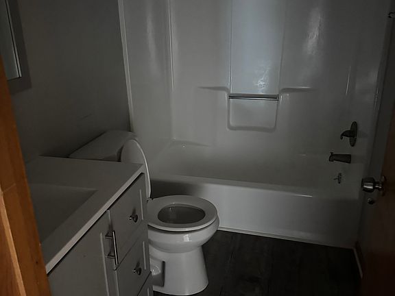3rd image of 19416 Manchester Dr #4