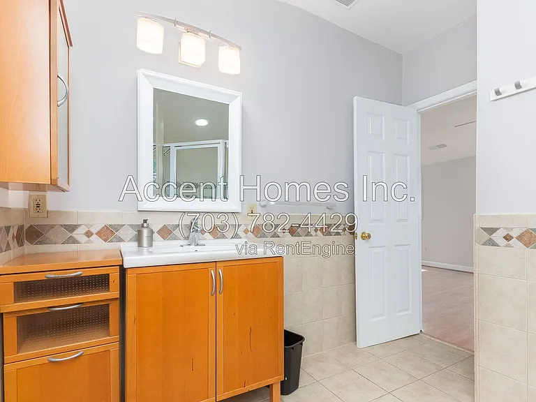 813 31st St S — Photo 15