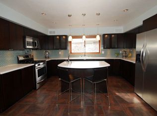 1809 W Luzerne Ct, Milwaukee, WI 53221