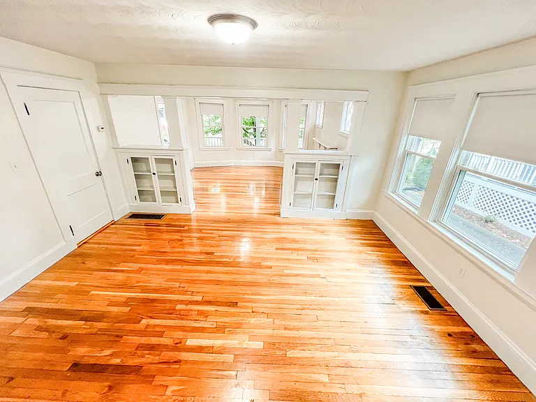 251 Brown St #2 — Photo 12