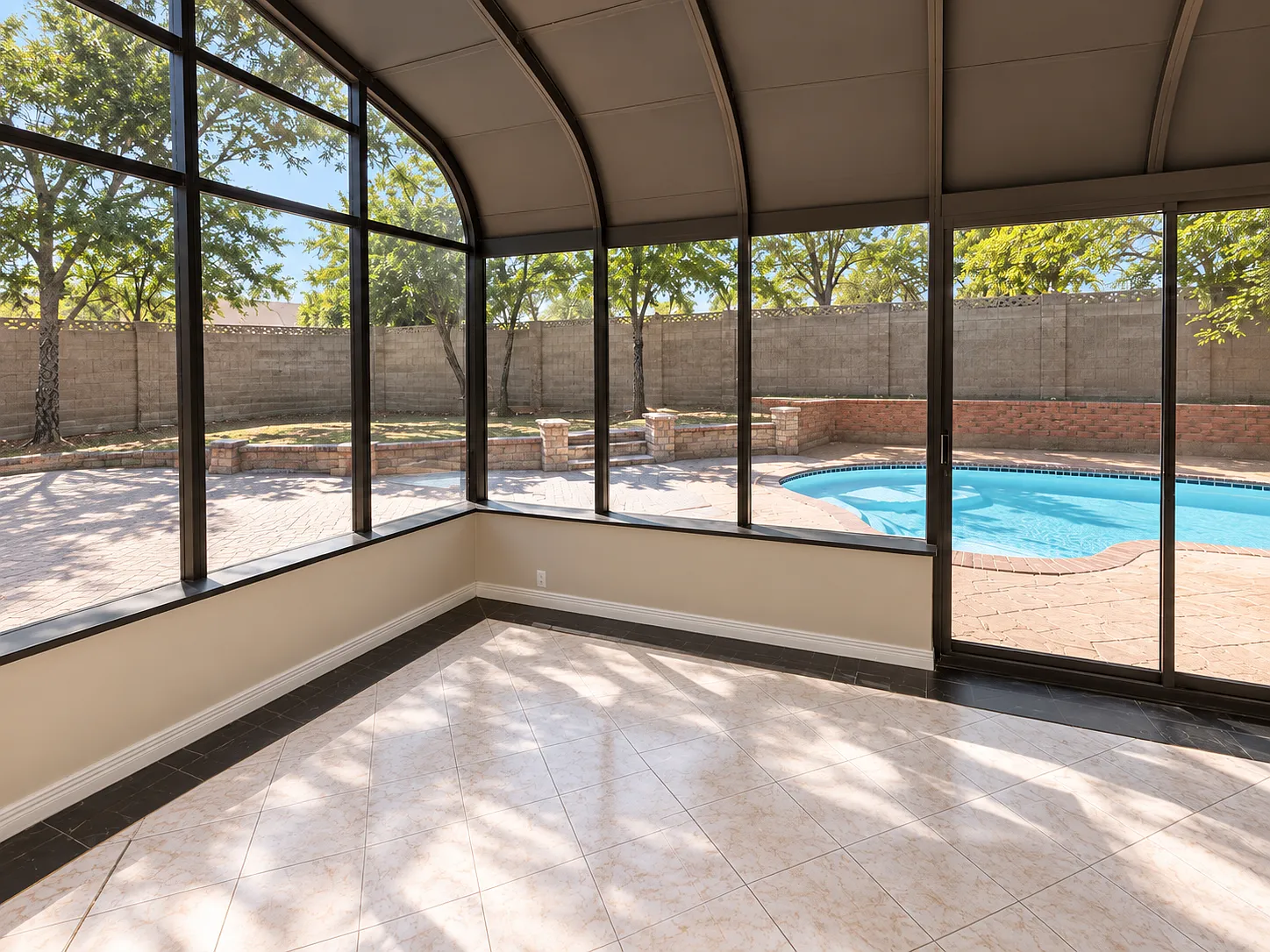5 bed, 2660 sqft, $3,350 — Photo 3