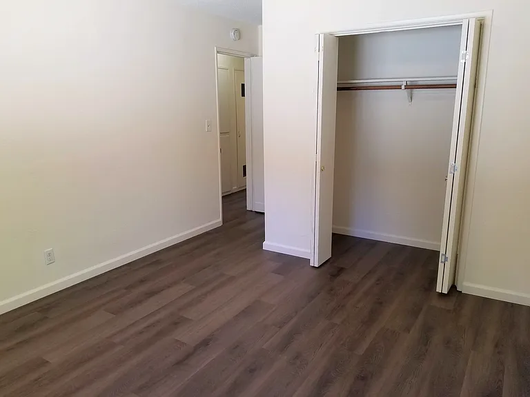 778 Peach St #B — Photo 4