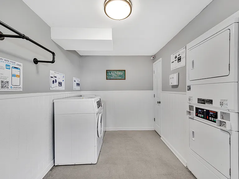 Belmont Heights Apartments & Townhomes — Photo 45