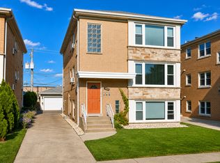 4628 N Sayre Ave, Harwood Heights, IL 60706