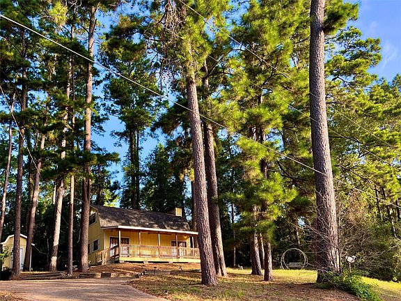 2nd image of 1 Hilltop Cir