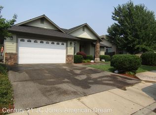 150 SW Hudson Ln, Grants Pass, OR 97526