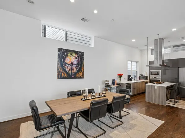 1166 W 19th St, Houston, TX 77008