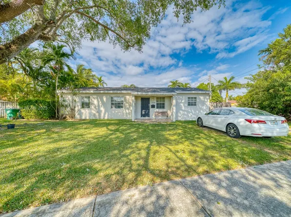 7508 S Waterway Dr, Miami, FL 33155