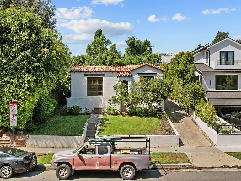 2569 Patricia Ave — Photo 5