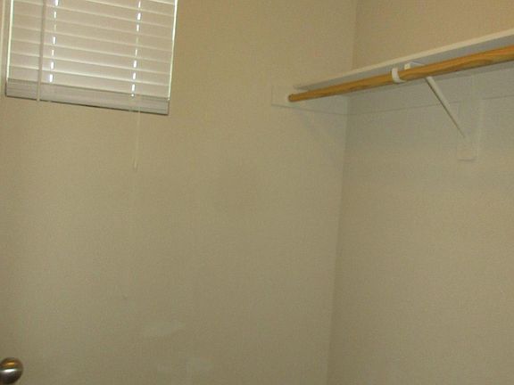 5th image of 8925 Willow Break Ave