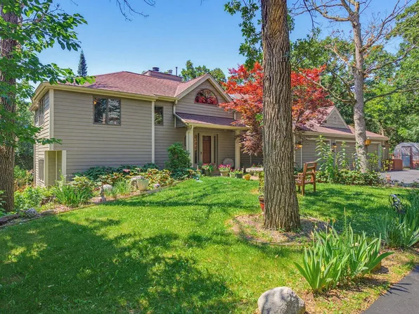 S1W31450 Hickory Hollow COURT, Delafield, WI 53018