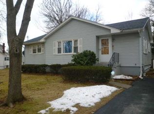 224 Commonwealth Ave, Middletown, NY 10940