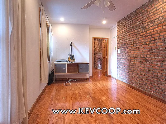 Rented by Earplay | media 30