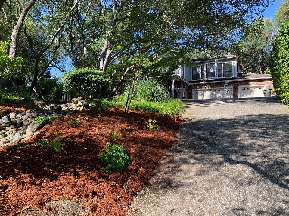 1st image of 112 Foxridge Dr