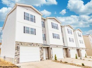 1028 Slippery Elm Ln, Morgantown, WV 26501