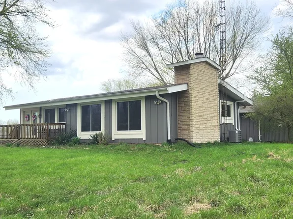 572 Lake Wildwood Dr, Varna, IL 61375