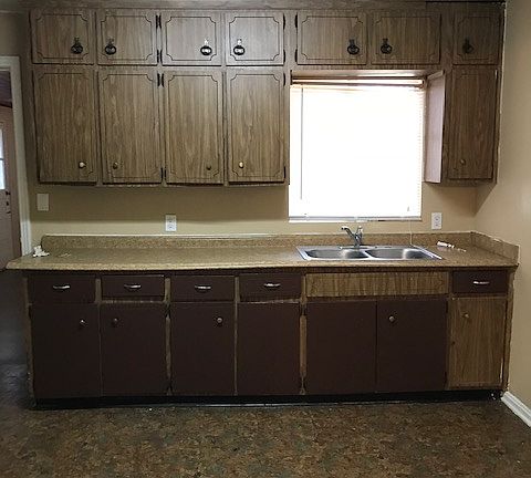 3rd image of 2636 Beaverbrook Pl