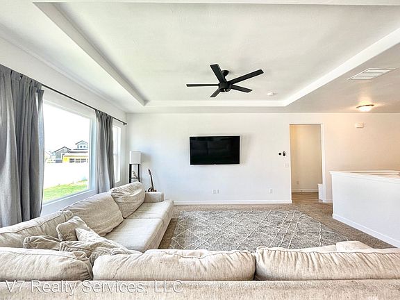 4th image of 706 S Jubilee Dr