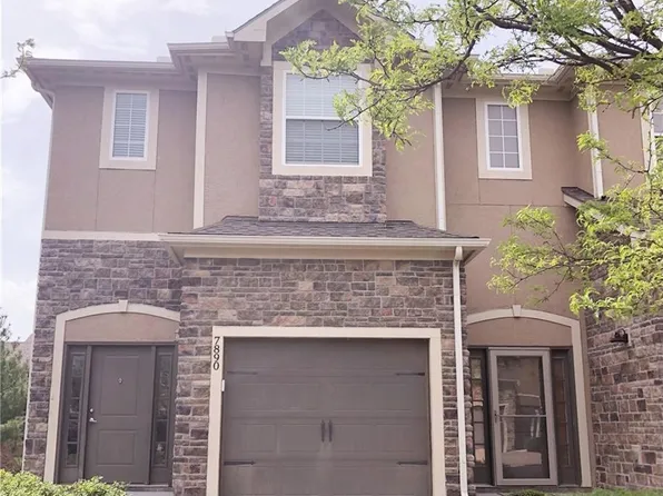 7890 W 158th Ct, Overland Park, KS 66223