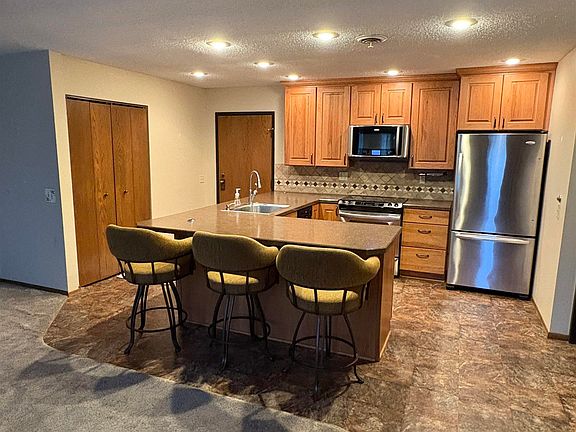 2nd image of 1824 14th Ave APT 106