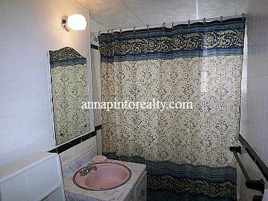 Sold by Anna Pinto Realty | media 42