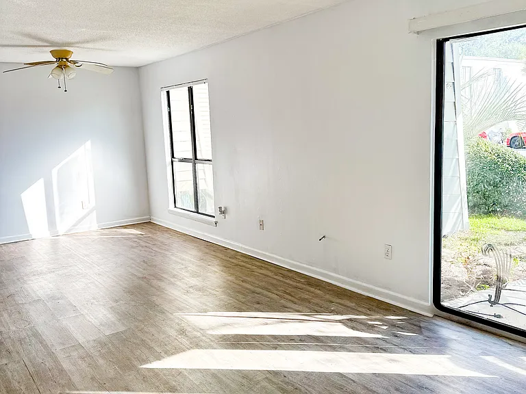 308 Miracle Strip Pkwy SW #1A — Photo 7