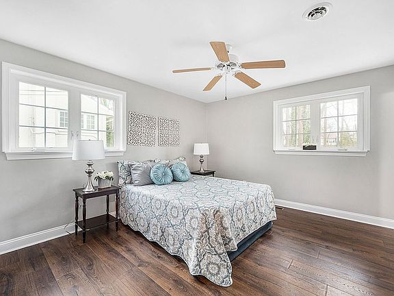 5th image of 3507 Winston Pl
