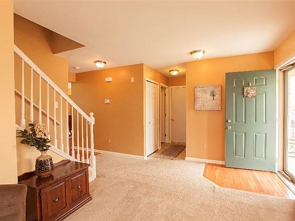 3rd image of 6167 Aspen Way