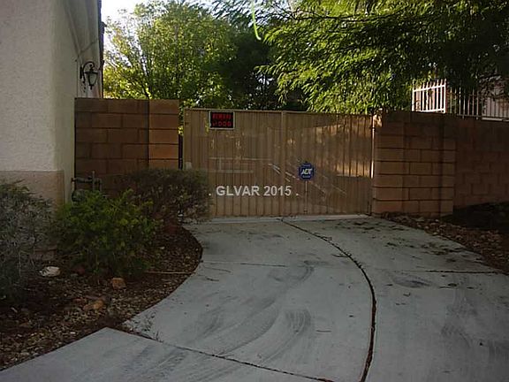 4th image of 3821 Maverick St
