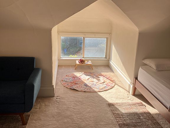 Meditation nook with Bay view
