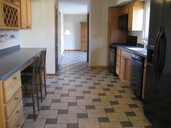 2nd image of 6403 Beverly Dr