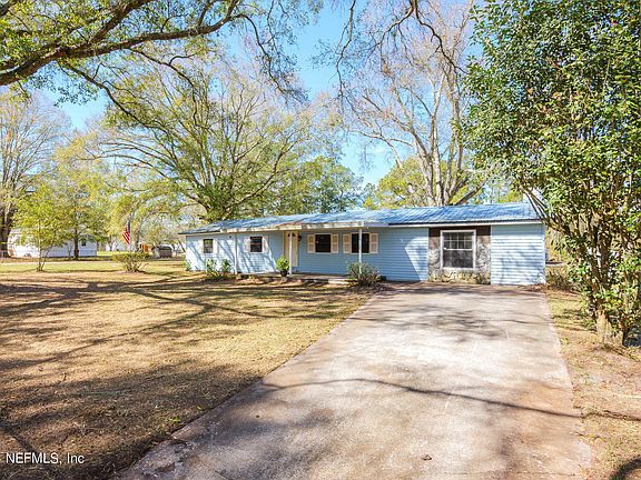 3rd image of 14465 DUVAL Place W