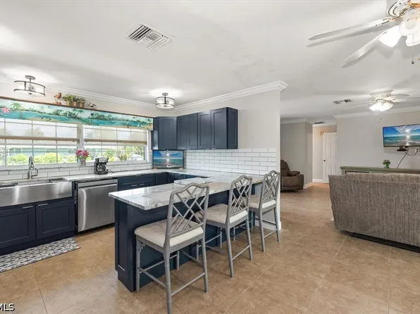 1720 Club House Rd, North Fort Myers, FL 33917