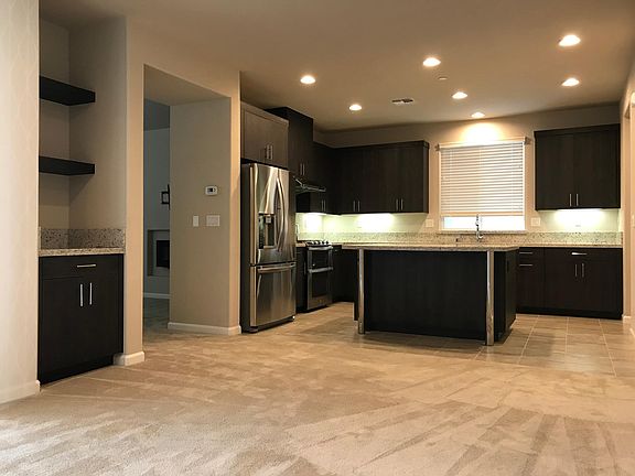 4th image of 616 Montage Cir