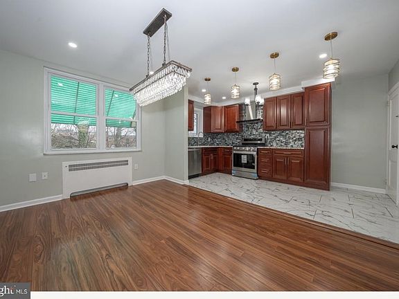 5th image of 121 Ashton Rd
