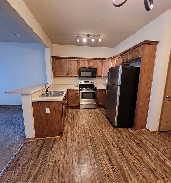 1st image of 10333 Sloan Ave