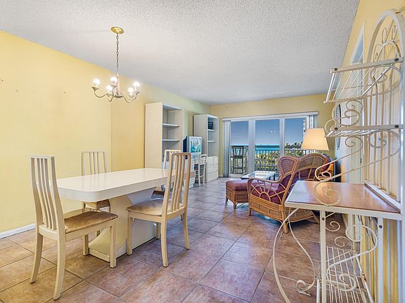 4th image of 1770 S Ocean Boulevard #404