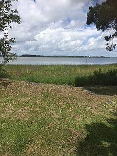 2nd image of 805 1/2 Bay Street