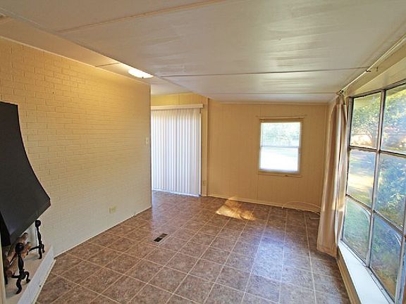 3rd image of 1468 Cashen Dr