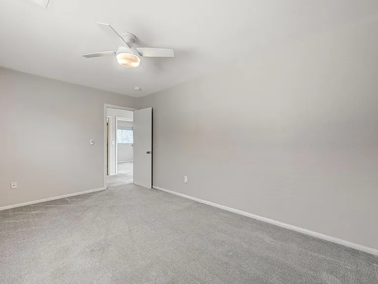 11092 Verismo St — Photo 30