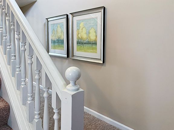 3rd image of 110 Hidden Garden Dr