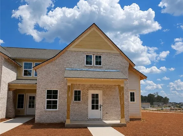 1747 Woodland Pines Ln #256, Auburn, AL 36830