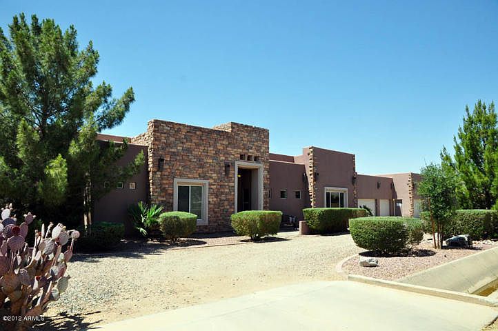 1st image of 11917 E Bellflower Dr