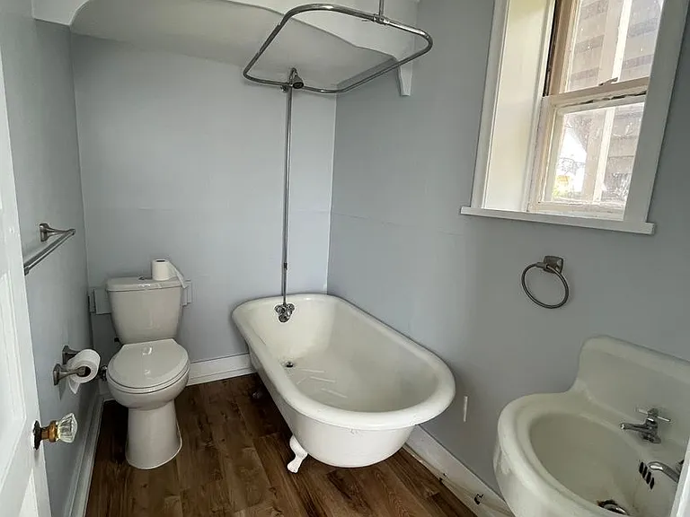 410 S Excelsior St — Photo 2