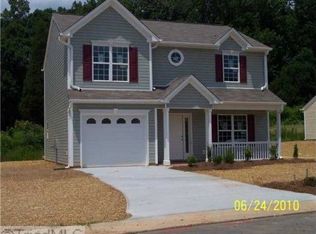 230 Konnoak Village Cir, Winston Salem, NC 27127